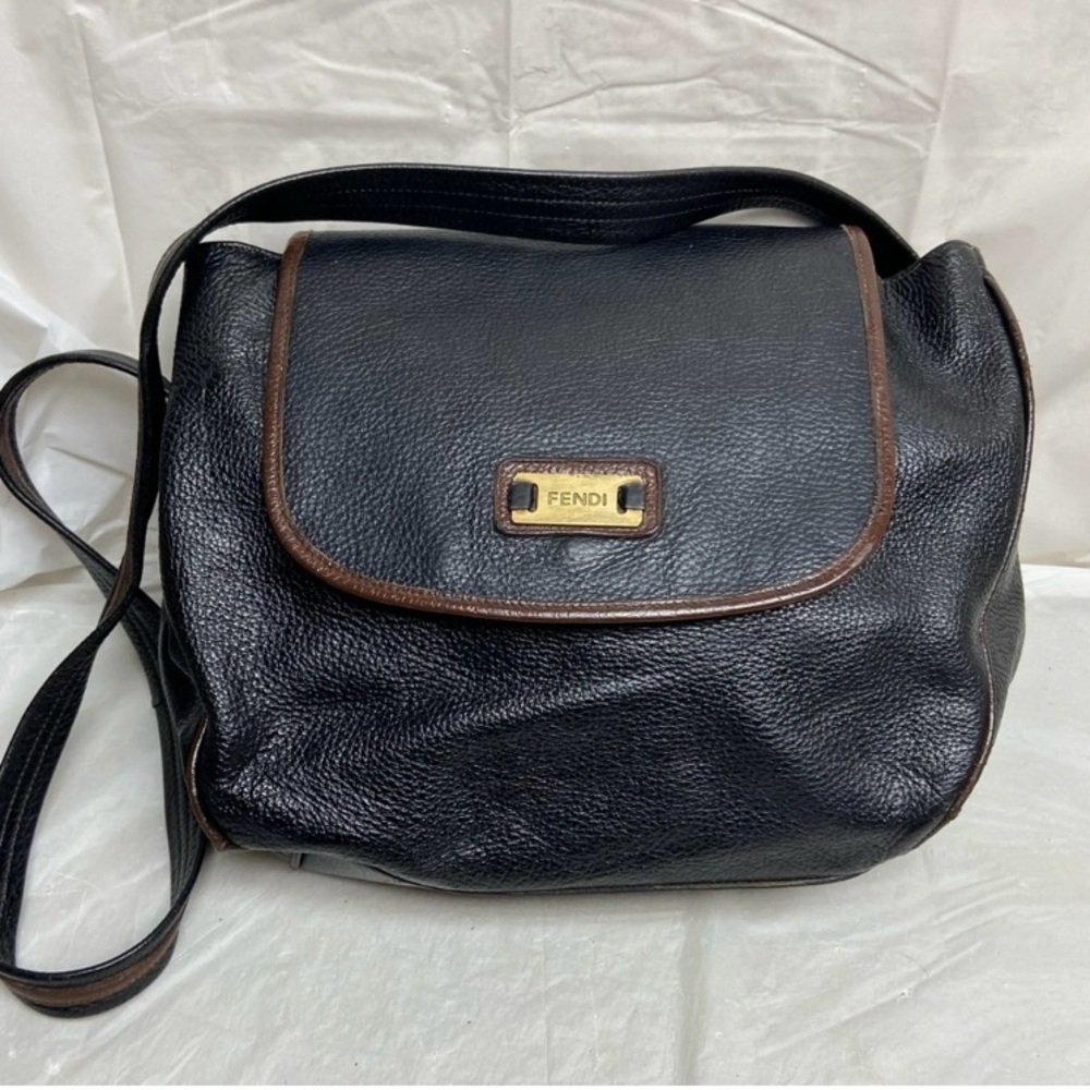 Vintage Fendi Black Leather Crossbody Bag 11in x 11in x 5in